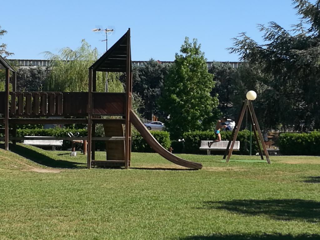 Iron Gate Marina3B Otel Sarzana Dış mekan fotoğraf