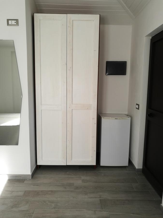 Iron Gate Marina3B Otel Sarzana Dış mekan fotoğraf